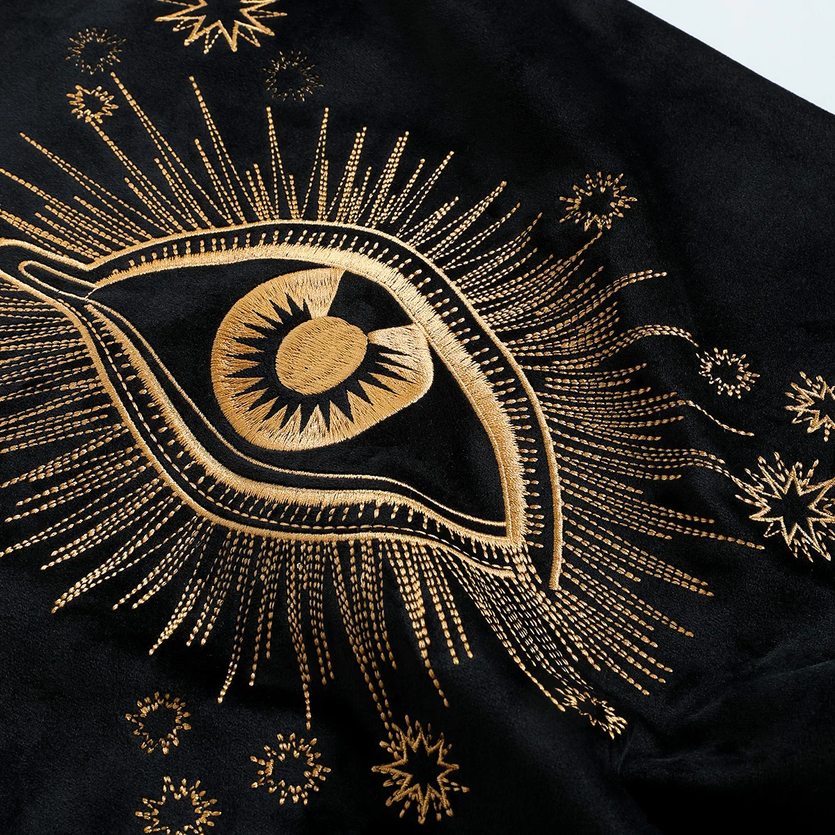 Throw Pillow Cushion Cover Eyes Tiger Jacquard Embroidery Luxury Modern Fashion Style Couch Sofa Pillow Cover for Living Room