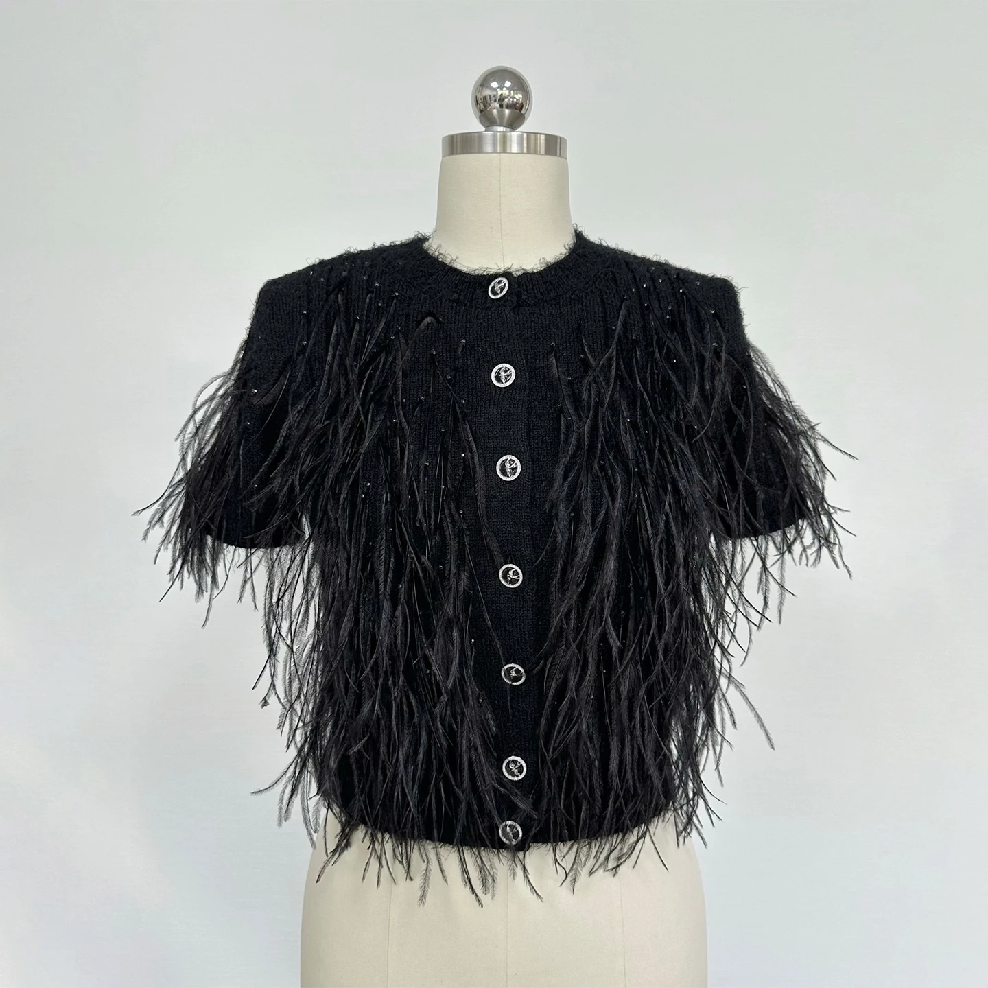 

NIGO Women's Spring And Summer Feather Knitted Cardigan Top Fashion Single-breasted Round Neck Blouse Ngvp #nigo1718