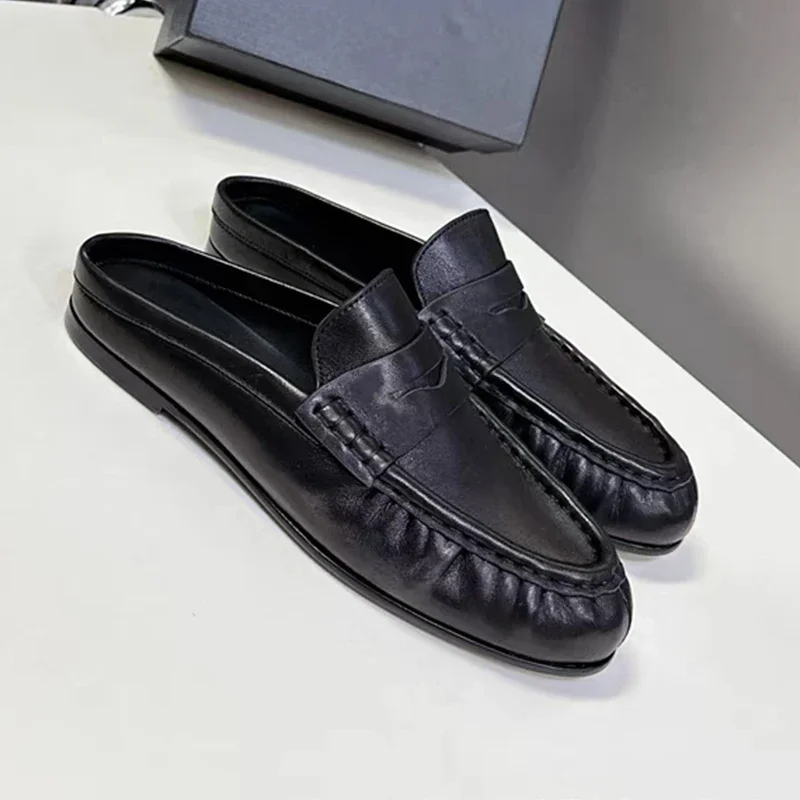 Dilalula 2026 Trend Natuurlijk Leer Geplooide Muiltjes Dames Bedekte Teen Platte Hak Slippers Vrouwelijke Kwaliteit Casual Sandalen Vakantie