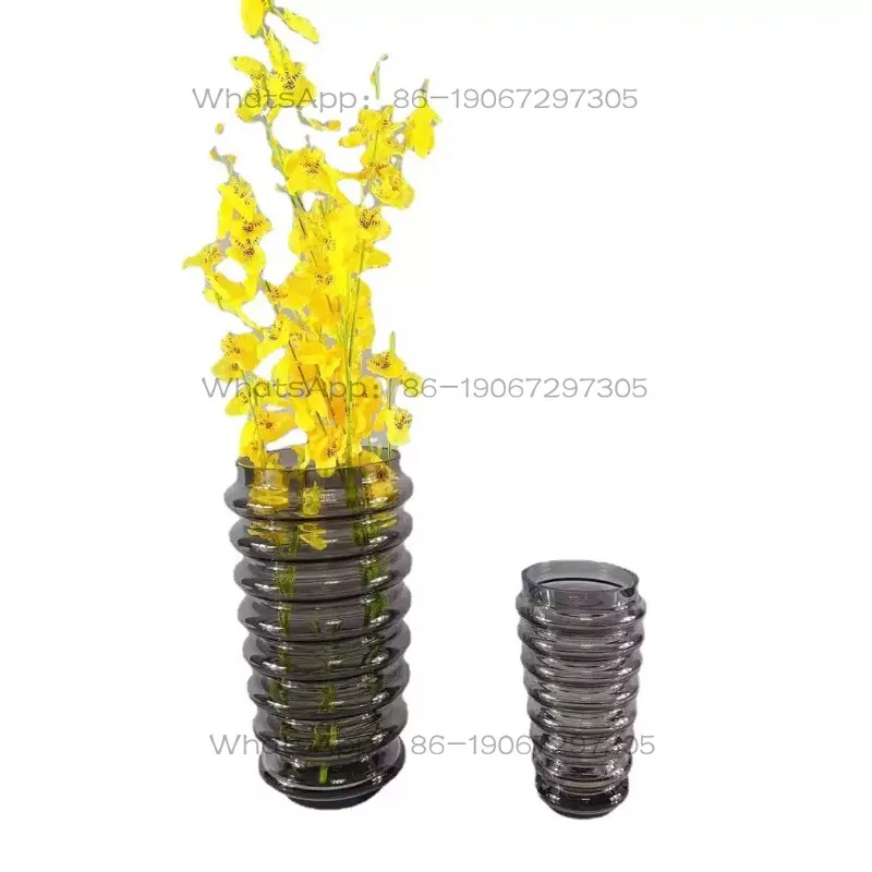 Modern Simple European-style Gray Geometric Spiral Glass Flower Ware Vase Ornament Model House Sales Office Jewelry