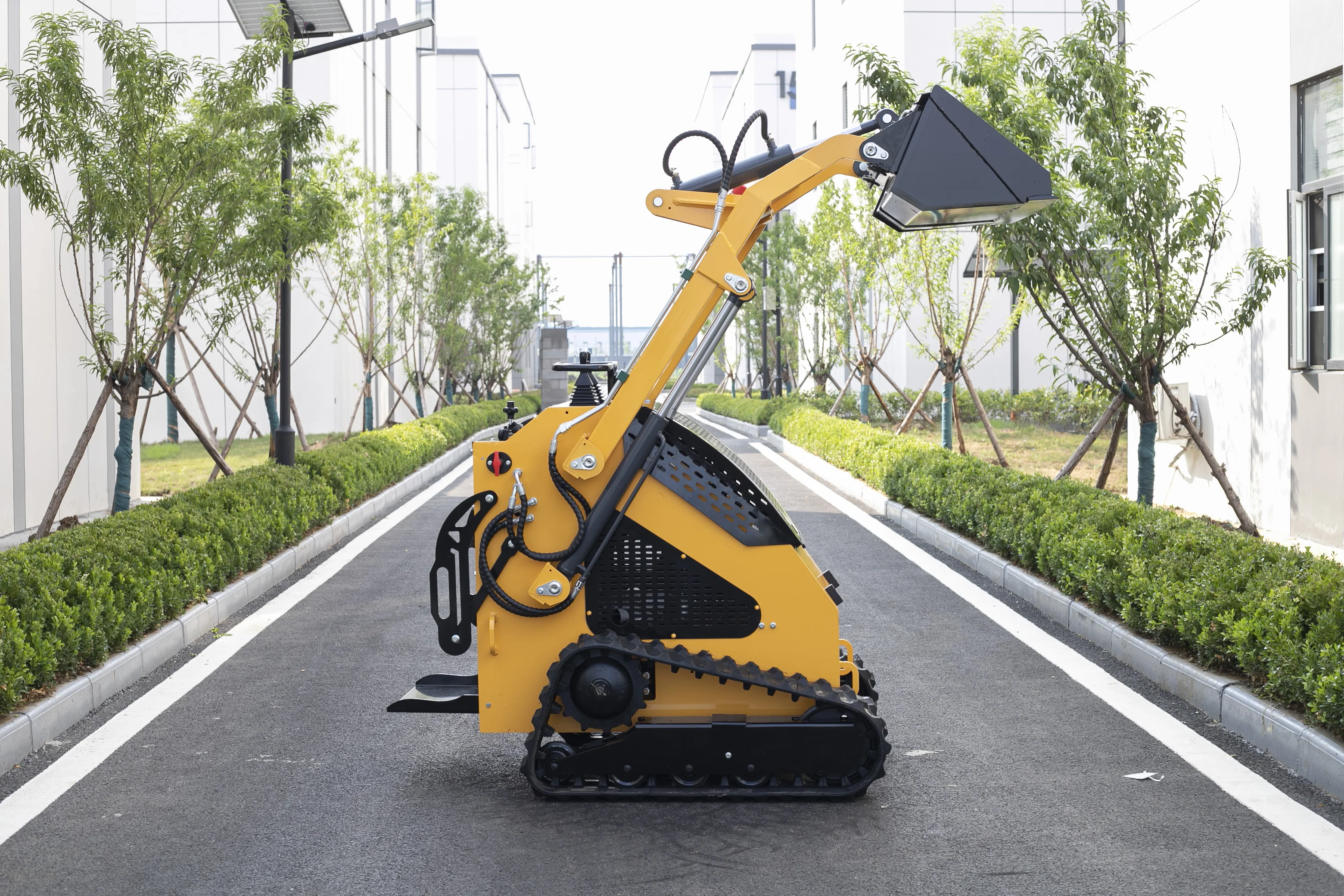 Miniaturowy ładowacz gąsienico – Skid Steer Loader recenzja i cena