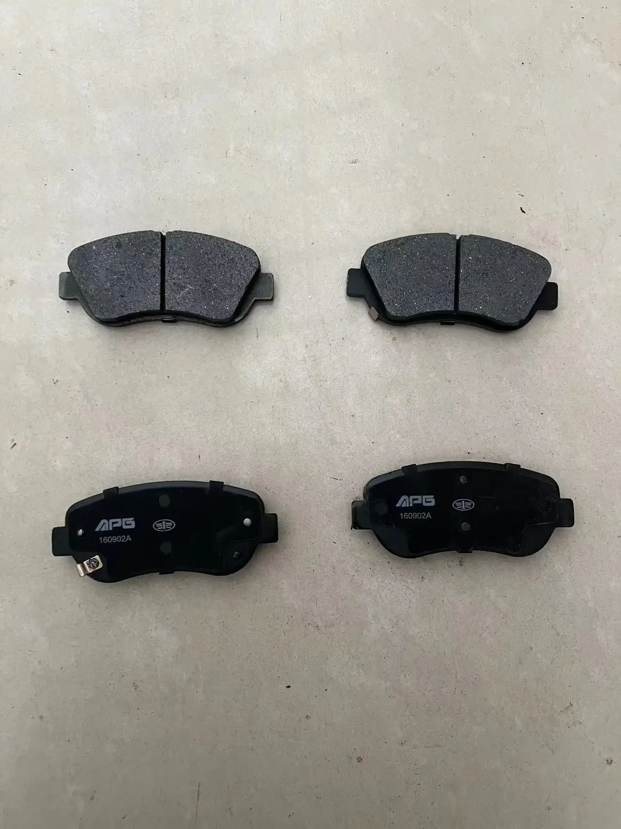 Передние тормозные колодки для FAW Senya R7 Bestune X40