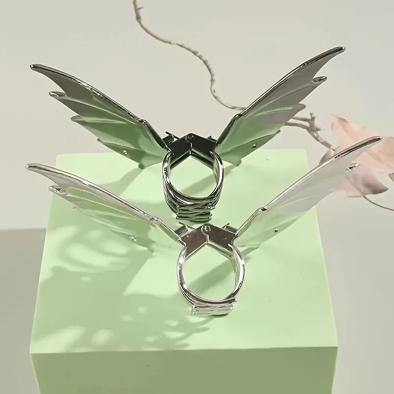 Halloween Alloy Bat Hair Claw Clips Set Minimalist Y2K Style Large Metal Shark Clips Gothic Festive Hair Accessories for  Adults