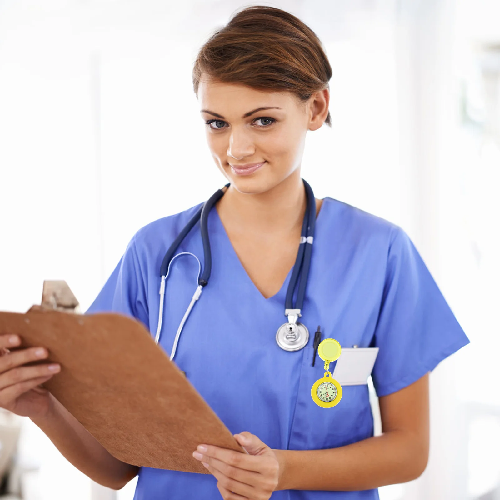 

Nurse Fob Watch Retractable Easy Wear Medical Staff Check Time Chest Pocket Light Gentle Quartz Material Simple Practical