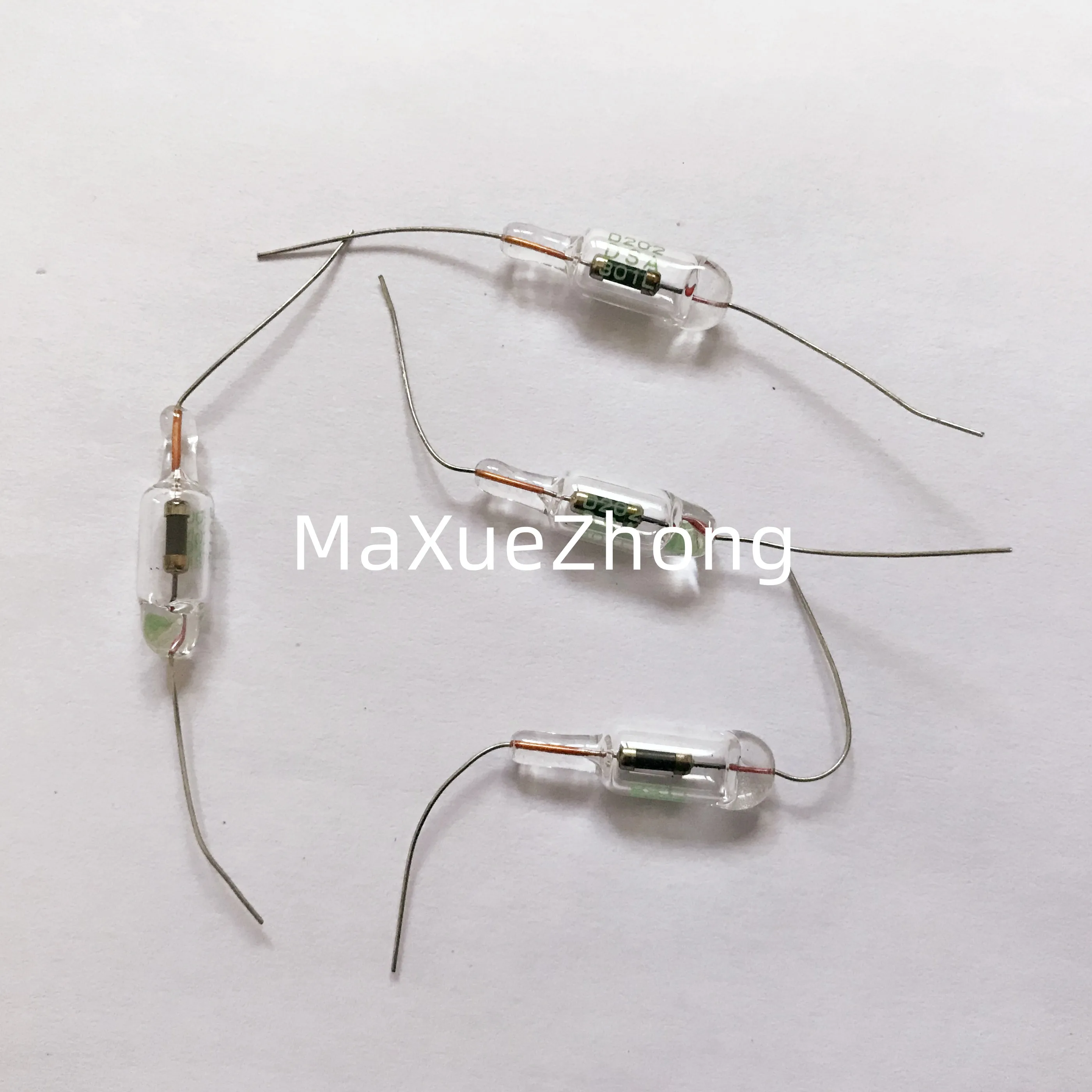 Original new 100% glass discharge tube detonator fuse DSA-301LA DSA-301LS 300V