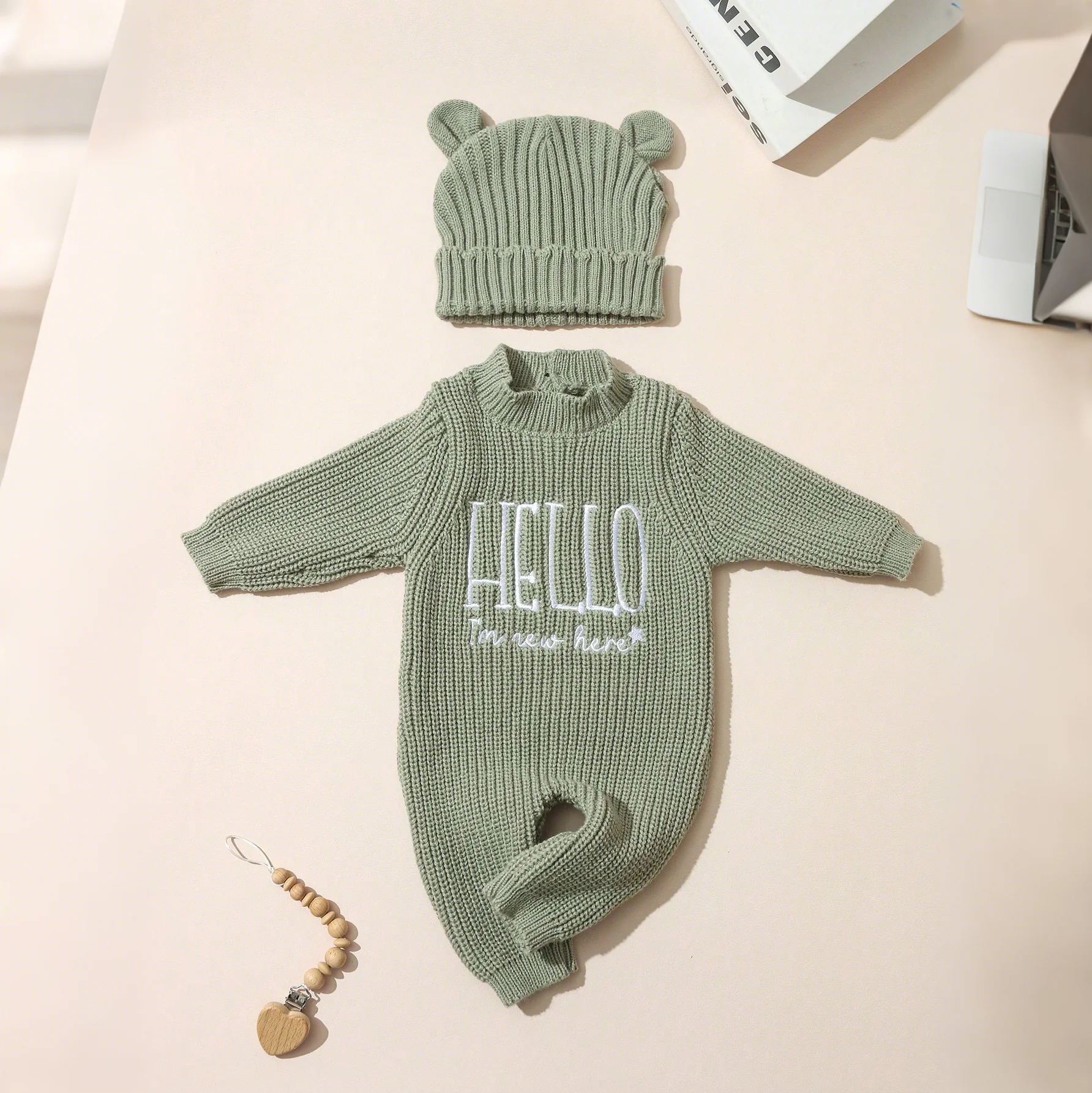 Ylsteed "مرحبا" التطريز الحياكة الوليد إعلان الولادة وتتسابق الطفل آذان الدب التصوير بذلة الرضع صور الدعائم #2