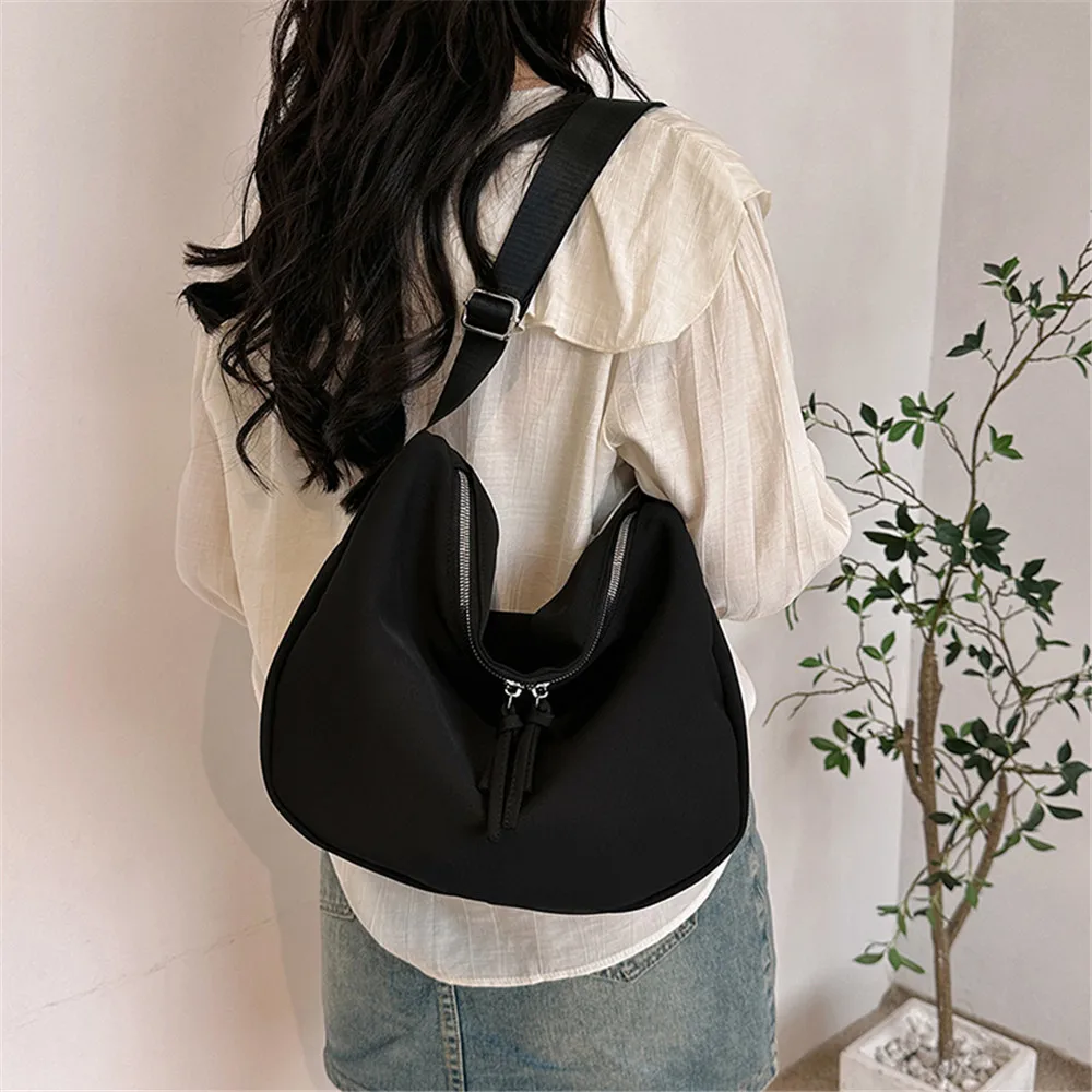 Solid Color Chest Bag for Women Large Capacity Travel Crossbody Female Half Moon Shoulder Bag Ladies Daily Handbgas Tote Purses