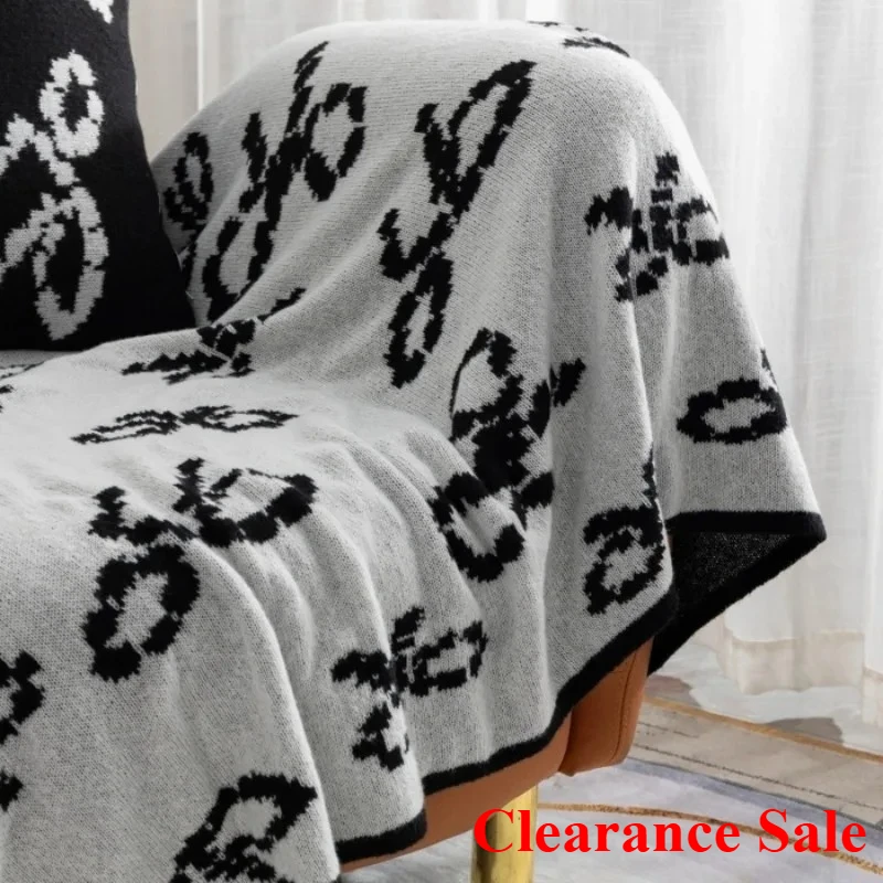 

Deer plush knitted new bow knitted blanket one blanket multi-purpose sofa air conditioner blanket