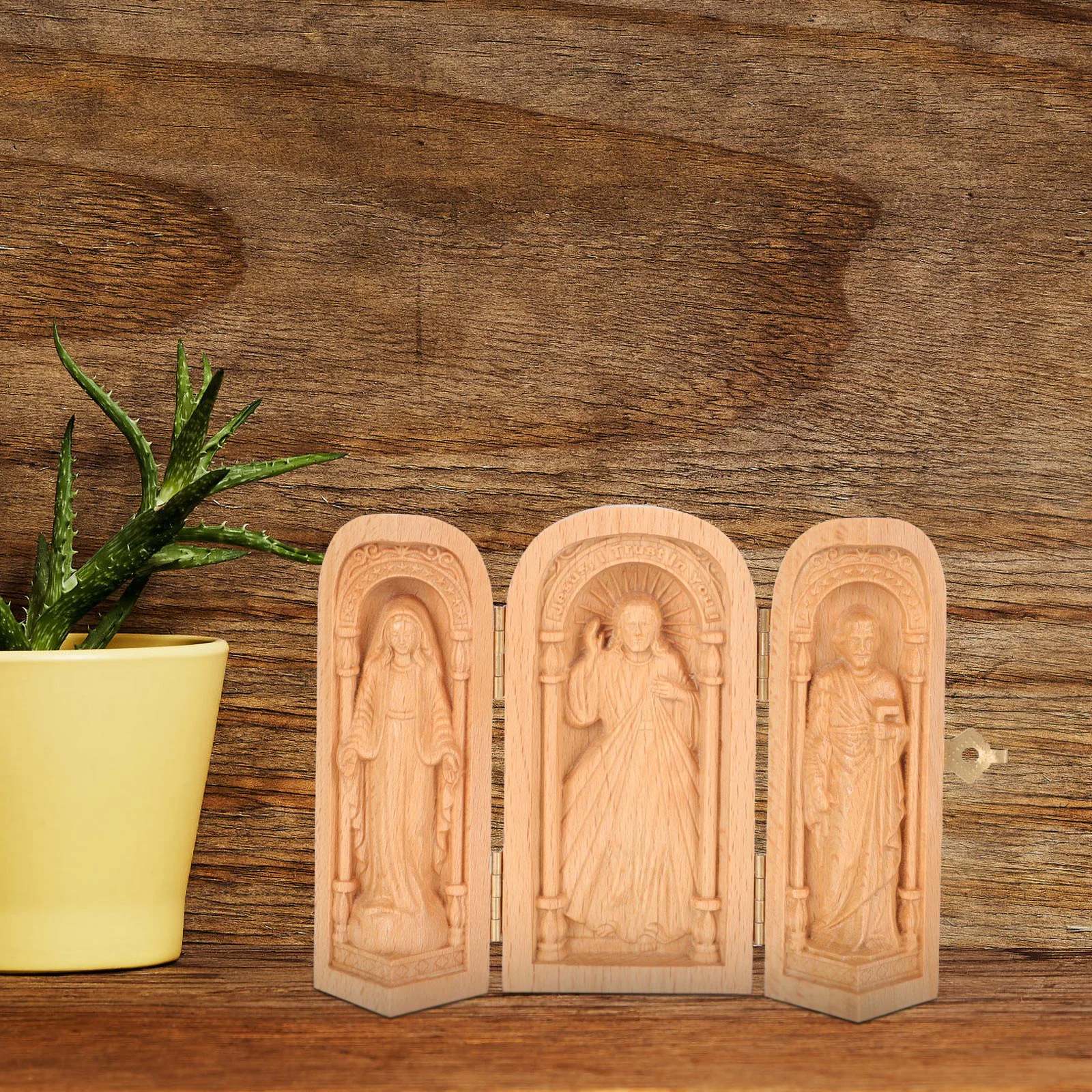

Creative Retro Wood Catholicism Statue Box Desktop Catholicism Sculpture Figurine