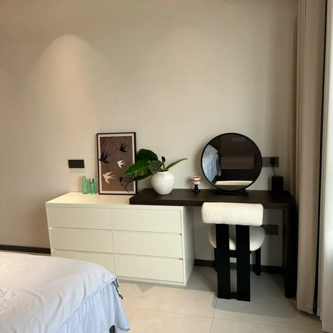 

Minimalist Solid Pine Wood Apartment Bedroom Dressing Table Set Removable Lighted Mirror Multi-functional Modular Storagepromote