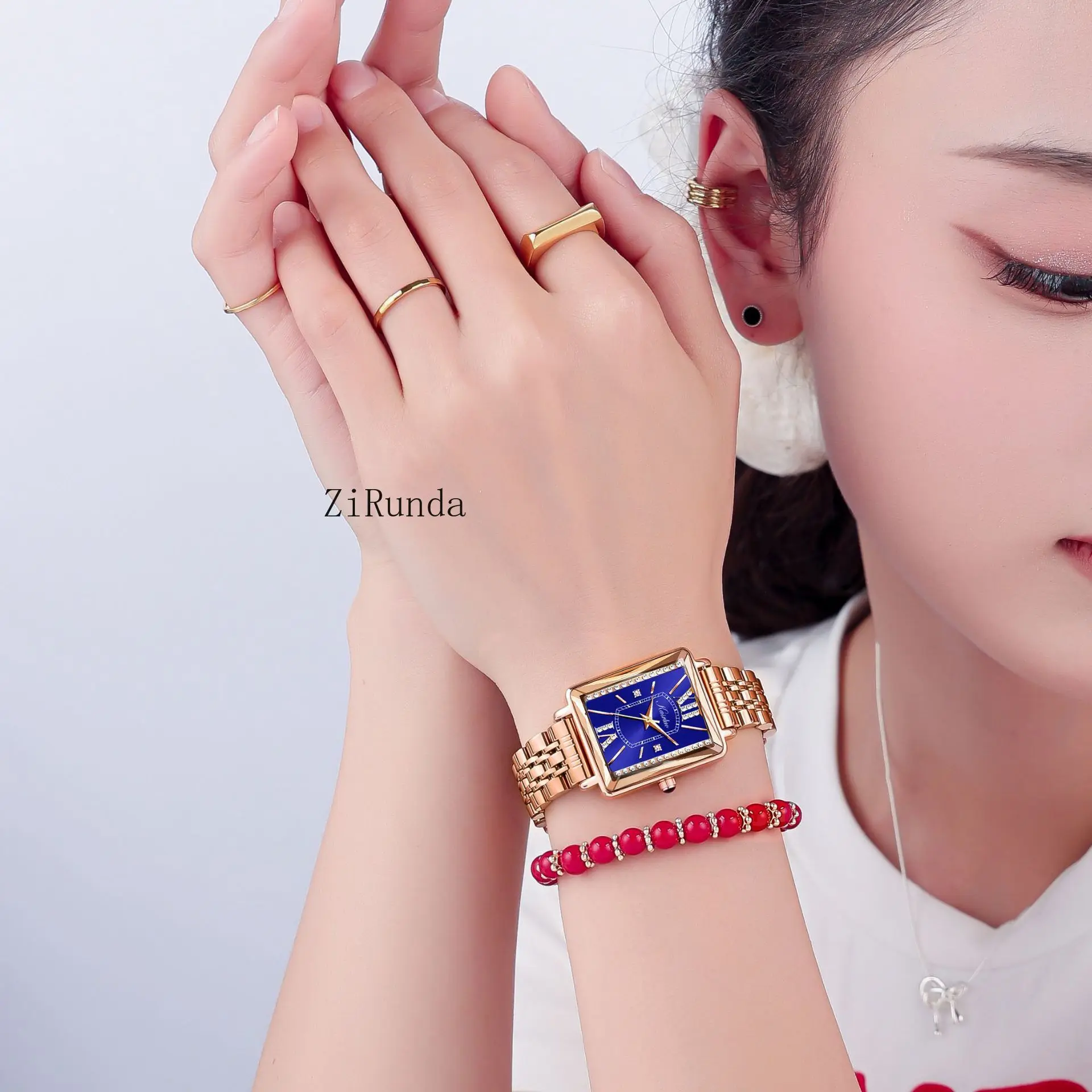 ساعة نسائية مربعة صغيرة، ساعة كوارتز عصرية مقاومة للماء مربعة فاخرة وخفيفة الوزن مرصعة بالألماس #4