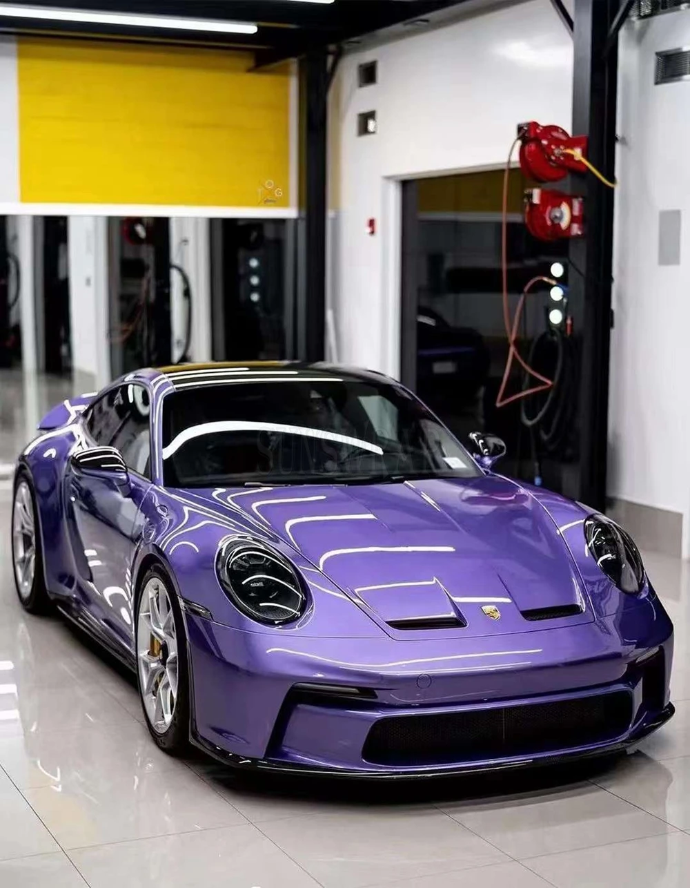 

Liquid Metal Purple Car Wrap PET High Gloss Metallic Color Change Vinyl Film for Car Exterior Modification 5x59ft/roll