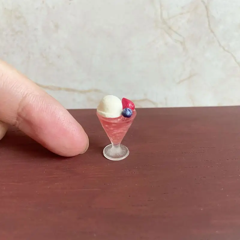 1Pcs Adorable Mini Fruit Tower Cake Simulation for Dollhouse Accessory Kid's Gift