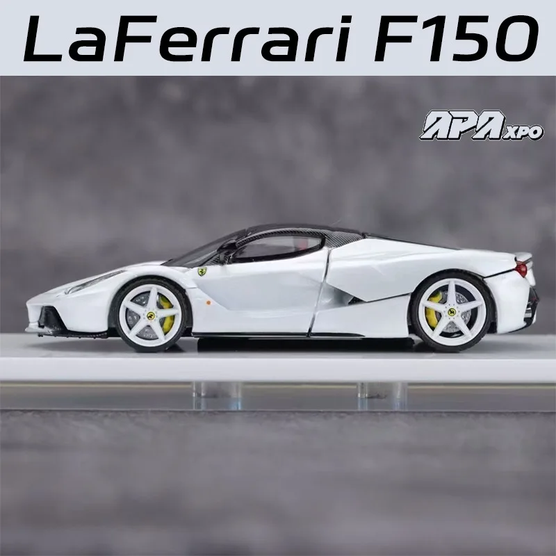 Street Buster 1/64 LaFerrari F150 White APAxpo Alloy Motor Vehicle Diecast Models Car Toys Collection Boy's Christmas Gifts