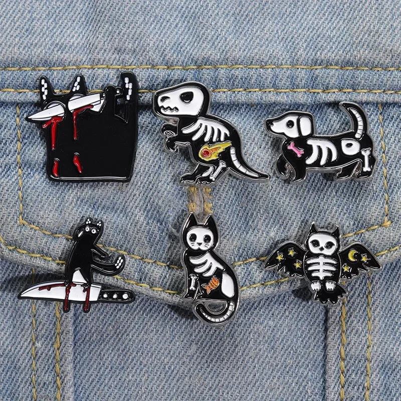 Enamel Pins Alloy Halloween Brooch with Exquisite Design Animal Paint Badge Personalized Pendant Badges Metal Jewelry Brooches