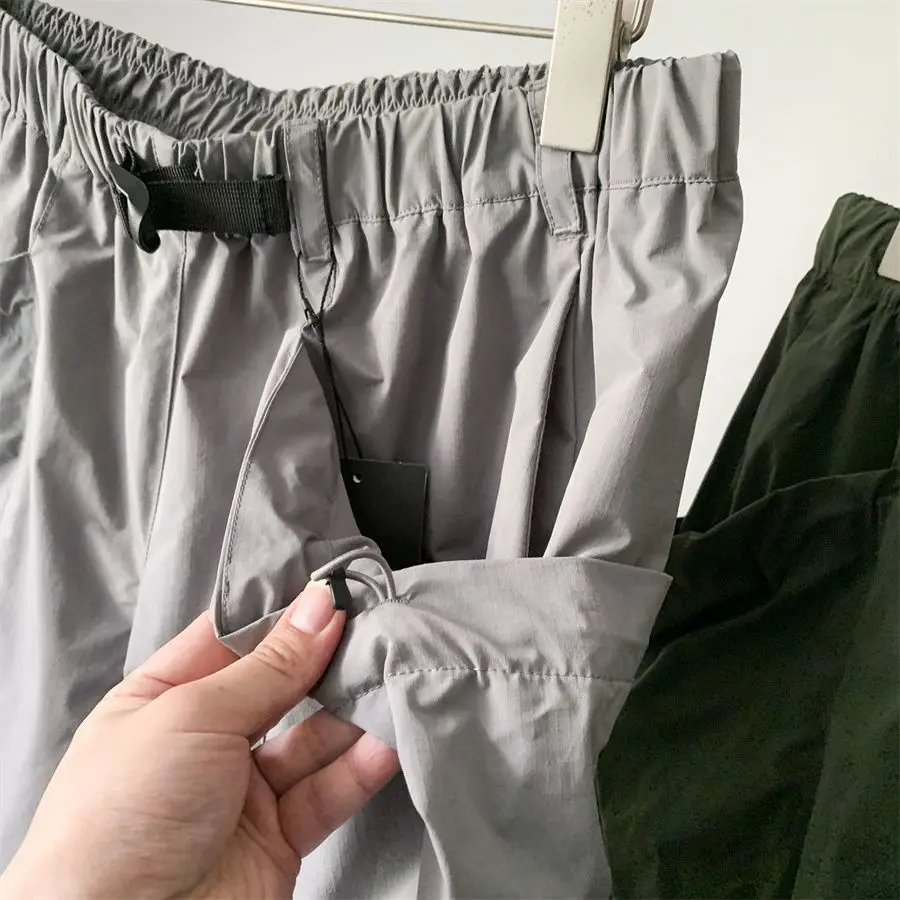 GOLDWIN 26SS Unisex Loose Fit Wasserdichte Ripstop-Shorts mit mehreren Taschen, leichte Techwear für Outdoor-Wanderungen, Gorpcore, knielang – Detail 8
