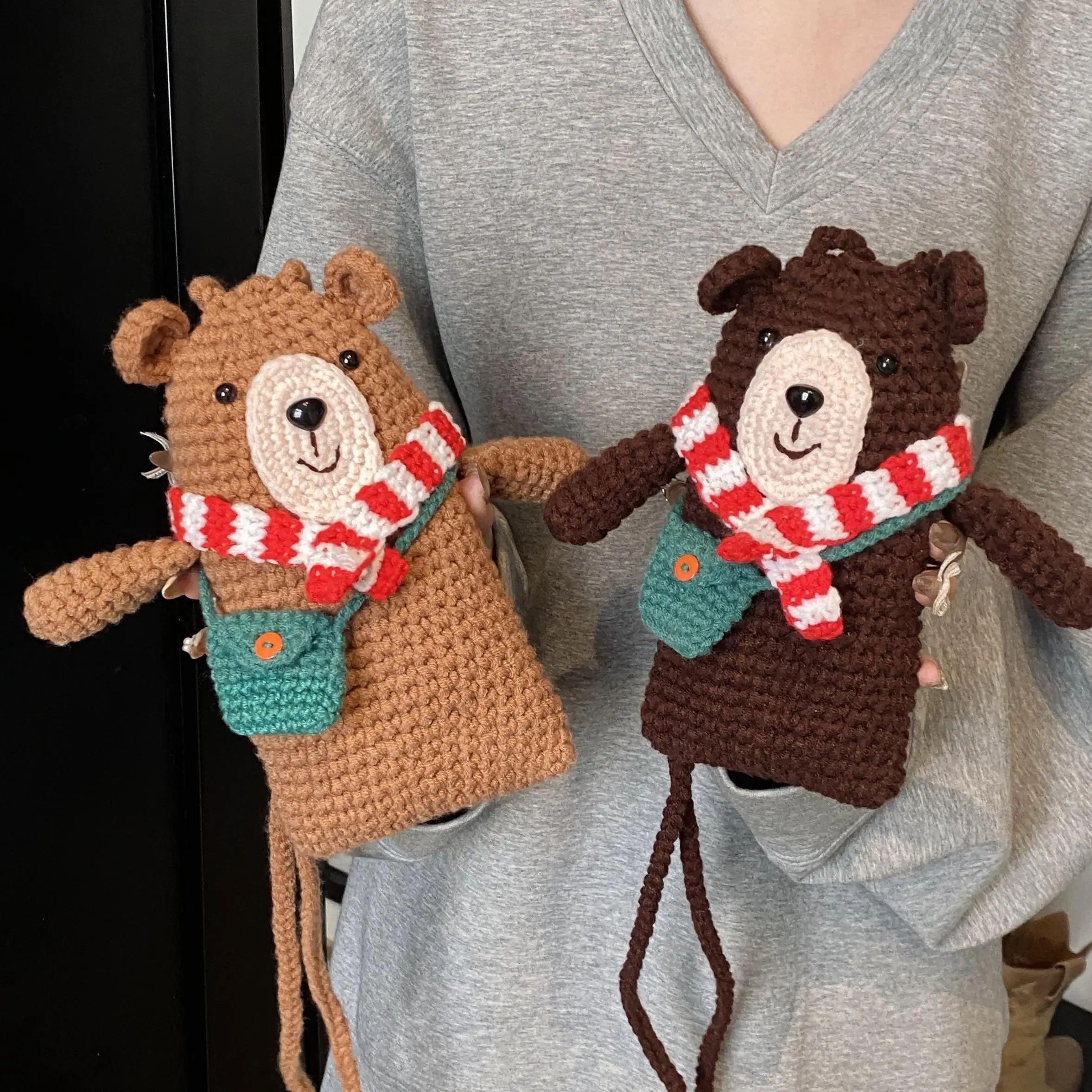 Handmade Christmas Bear Knitted Wool Crossbody Bag for Kids Finished Product Mobile Phone Bag Fashionable Autumn Winter New A...