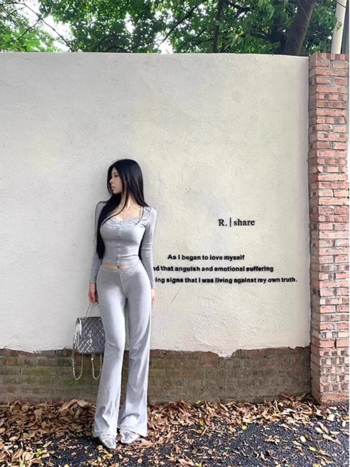 قميص نسائي بأكمام طويلة مزين بالدانتيل، ملابس خارجية مثيرة، قميص داخلي ضيق قصير للخريف والشتاء