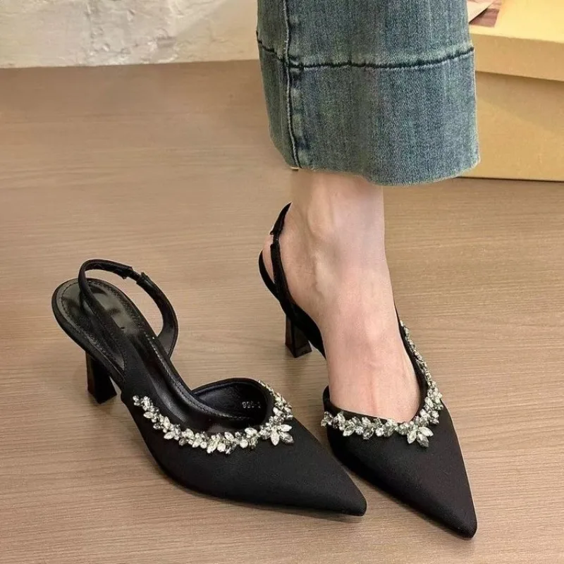 Fashion Rhinestone Design Women's Sandal Comfort Non-slip Pointed Toe Low Heel Ladies Loafers Elegant Women's Sandal 4567 image 3