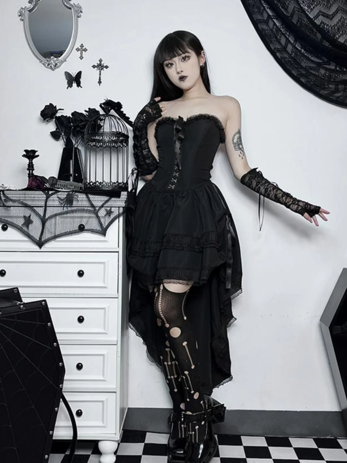 Gothic-Lolita-Halloween-Kostüm, tailliert, sexy Dr. Long Sve One-Shoulder-Rock, romantische Festival-Kleidung