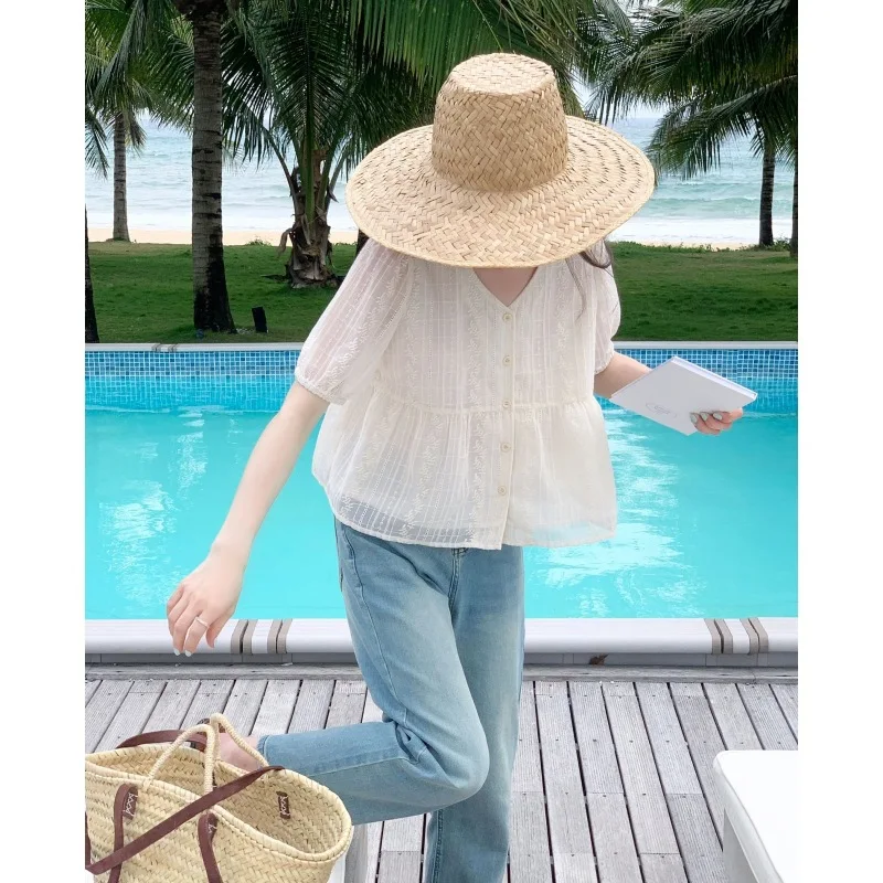 

Summer 2026 Sweet V-Neck Lace Floral Print Loose Midi Sleeve Shirt Women's Fashion Commute Style Casual Breathable Blouse