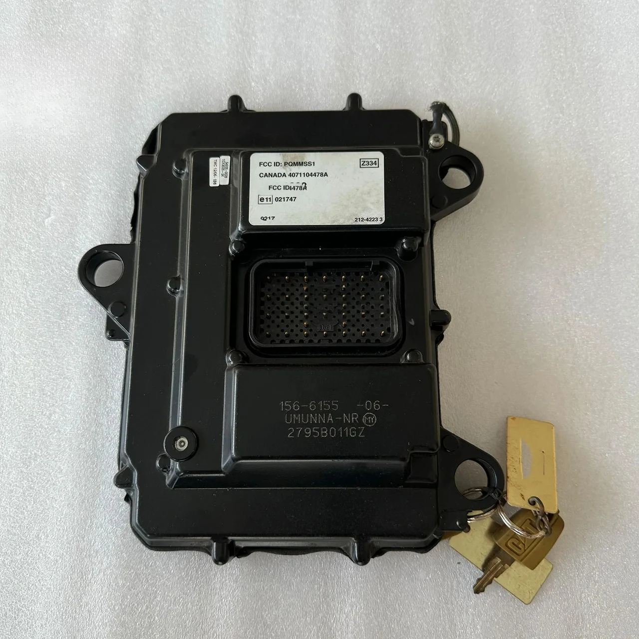 

Оригинальный контроллер Caterpillar 156-6155 (1566155, 1573165, 1573169, 1458670, 2160658) ECM для техники Caterpillar