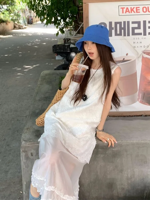 Été belle brodée florale asymétrique Svel Dr coréen Sle vêtements pour femmes t-shirt couture dimensionnelle D...