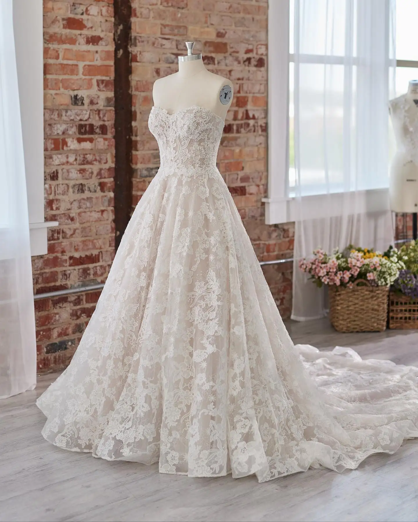 Vestido de novia de encaje completo, prenda de novia de corte en A, larga, con cola, vestido de mariee, escote en forma de corazón, talla grande, 2023