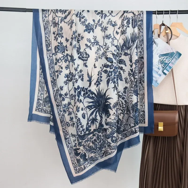 Echarpe-longue-et-chale-elegant-haut-de-gamme-pour-femme-en-laine-soluble-dans-l'eau-motif-tropical-jungle-romaine-exquis-fait-main-avec-franges-chaud-et-de-qualite-superieure