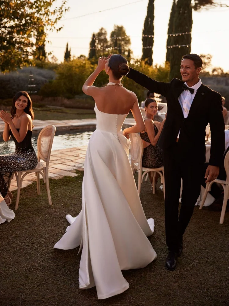 Wedding Dress Simple Strapless Satin-effect Slit With Train, floor-length Evening Gown New 2026 Beach Wedding Dress