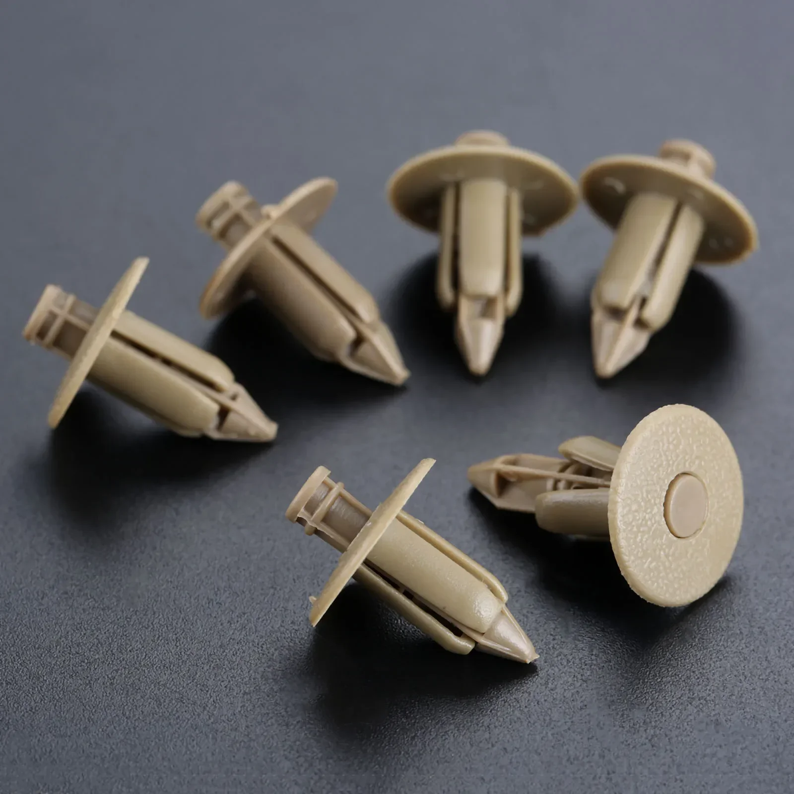 50Pcs Beige Plastic Rivets Car Door Trim Panel Fastener Clips Retainer 39964090 For Volvo C70 S60 S80 V70 1997 98-06 07 08 09 10