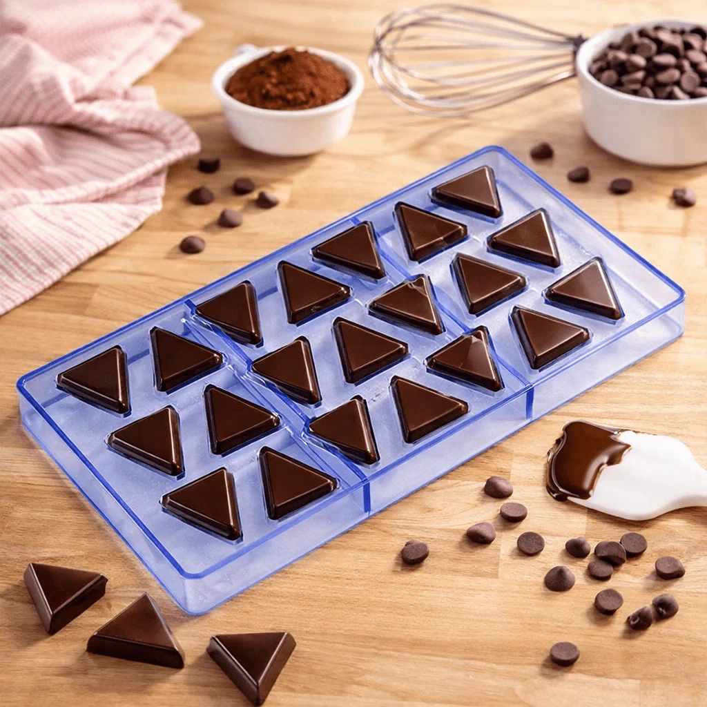 Triangular Slice Chocolate Mold, Food Grade Plastic Mold, Hard Candy & Sandwich Chocolate Making Tool for Baking and Pastry