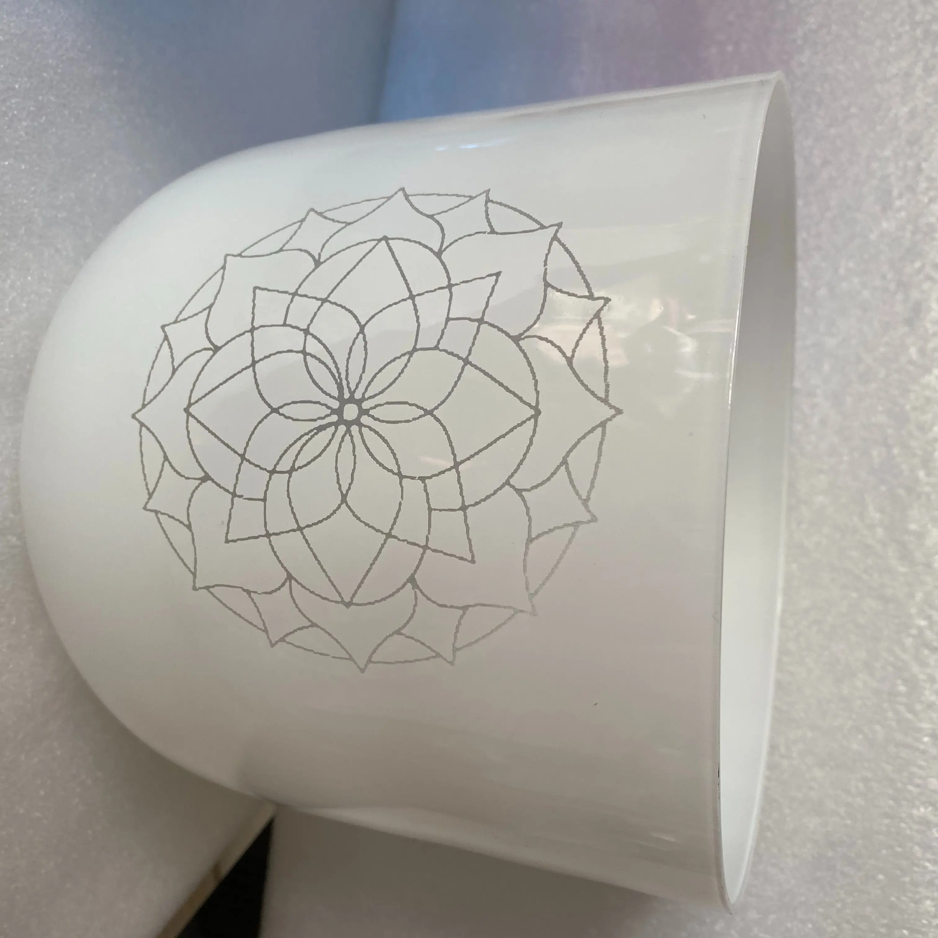Milk White color crystal singing bowl with engraving 2nd octave B note Crown chakra perfect pitch 432Hz for sound healing.
