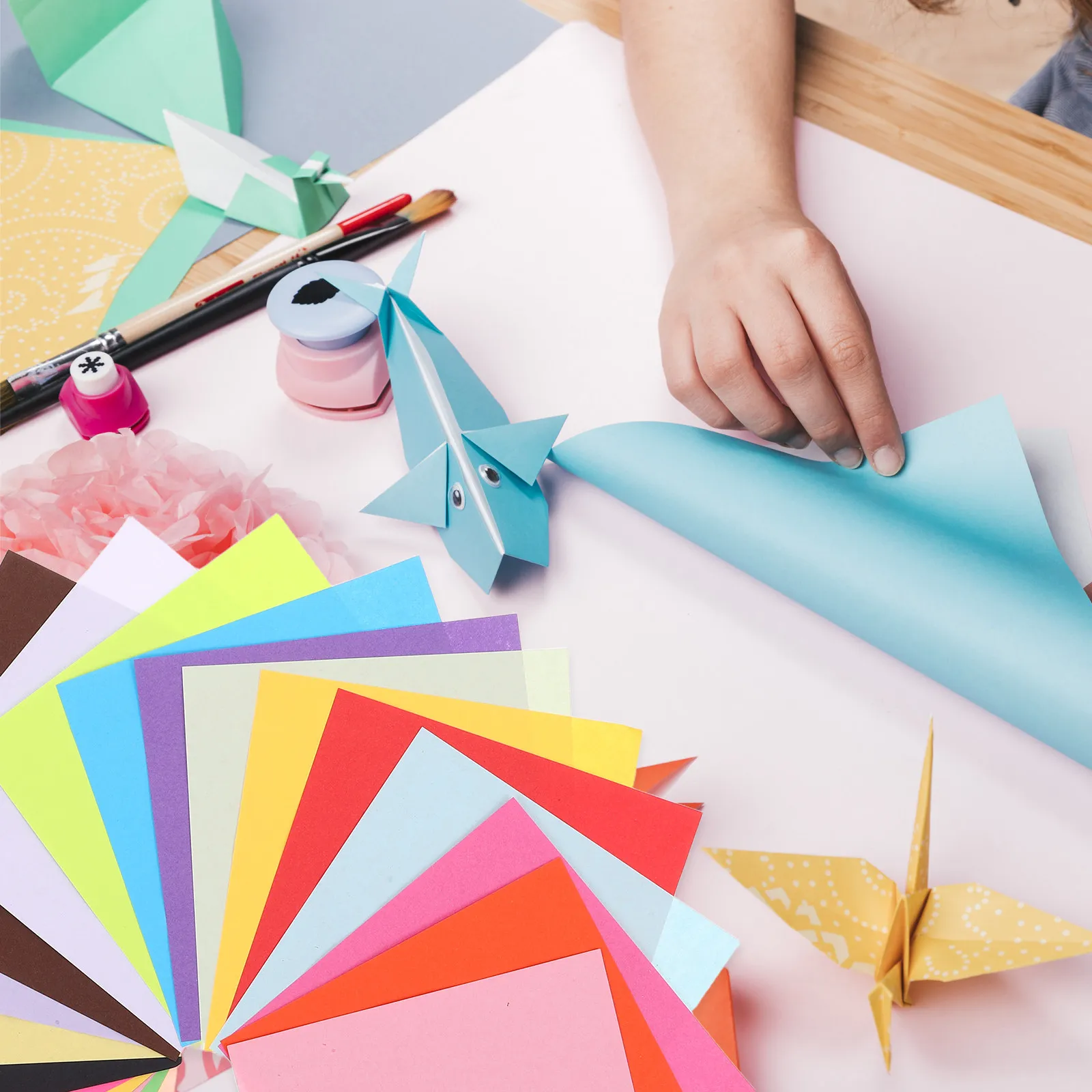 

200 листов цветной бумаги для оригами и творчества, для вырезания и рукоделия, для дошкольников и начинающих