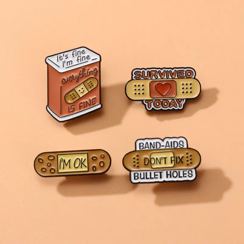 Medical Bottle Enamel Brooch Cartoon Stethoscope Nurse Pill Injection Scalpel Band-Aid Lapel Pin Punk Cat Badge Jewelry Gifts