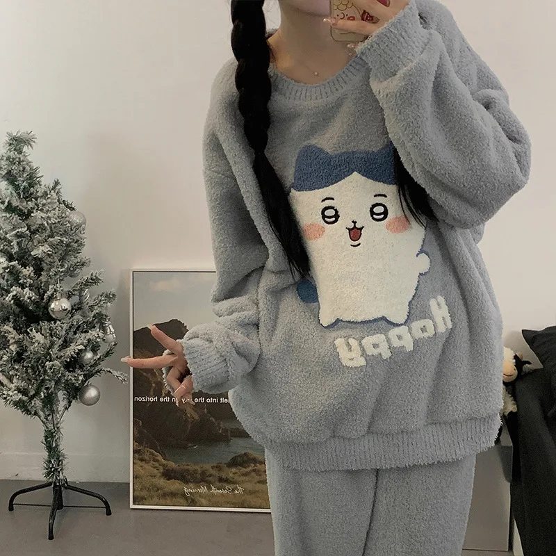 بدلة بيجامات شتوية للسيدات من الفلانيل على شكل رسوم كرتونية من Chiikawa ملابس منزلية سميكة ودافئة ملابس صالة للفتيات