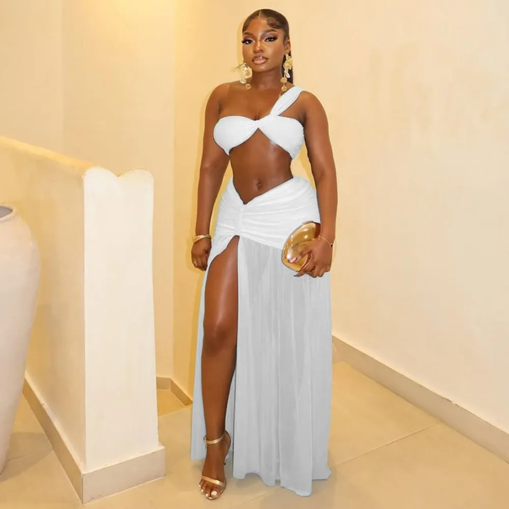 FLARORA セクシーなメッシュ素材のルーシュ加工2ピースセット、女性用ストラップレスクロップトップとハイ スリットロングスカートスーツ、エレガントなビーチバケーションウェア