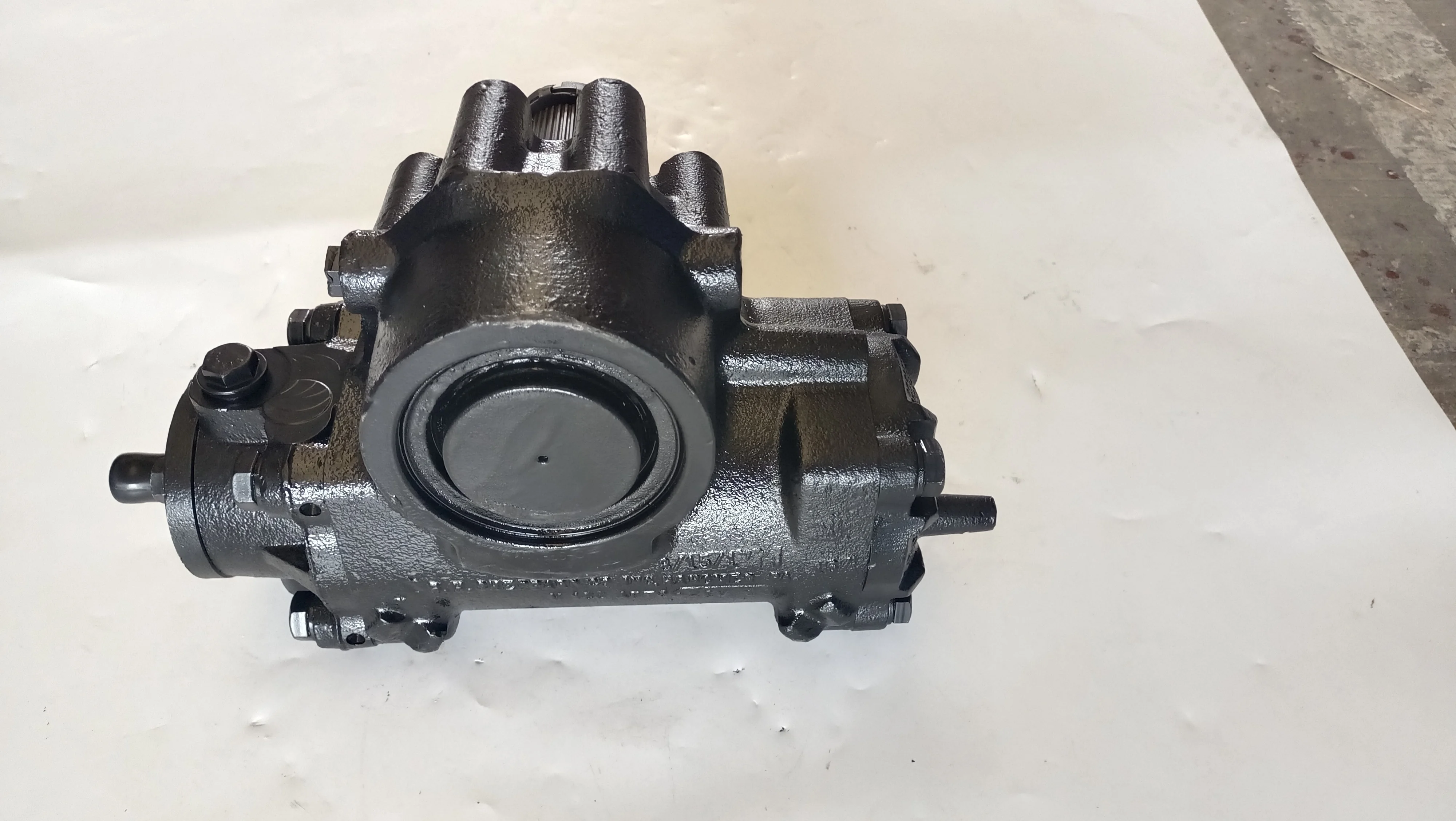 King Long Bus Power Steering Gearbox China Coach Golden Steering Pump HIGER Bus Power Steering Box
