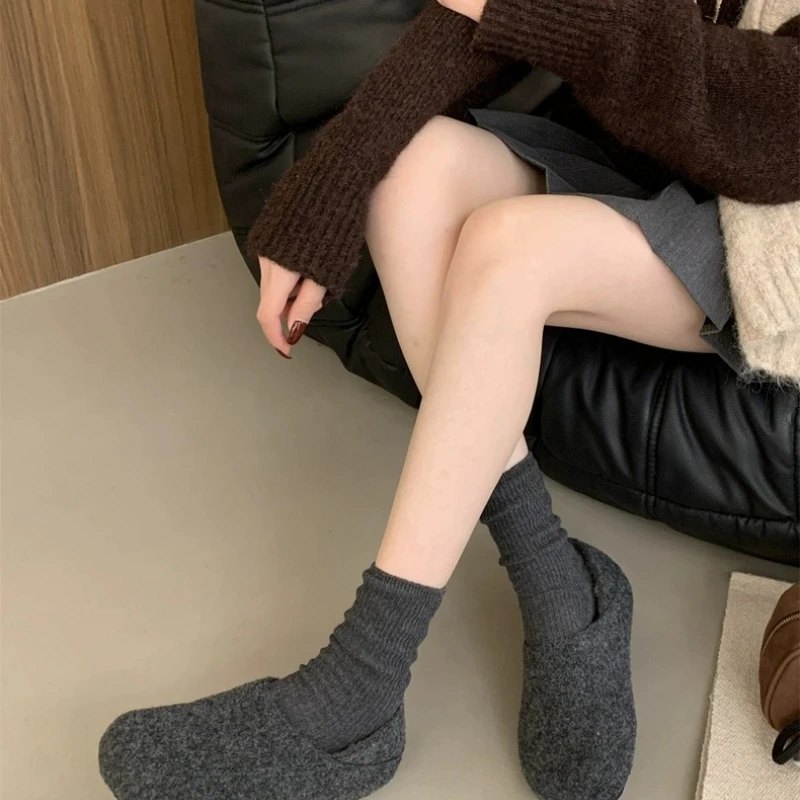 2025 겨울 신상 여성 클래식 단색 부드러운 밑창 미끄럼 방지 캐주얼 슬리퍼 편안하고 따뜻한 면 슬리퍼