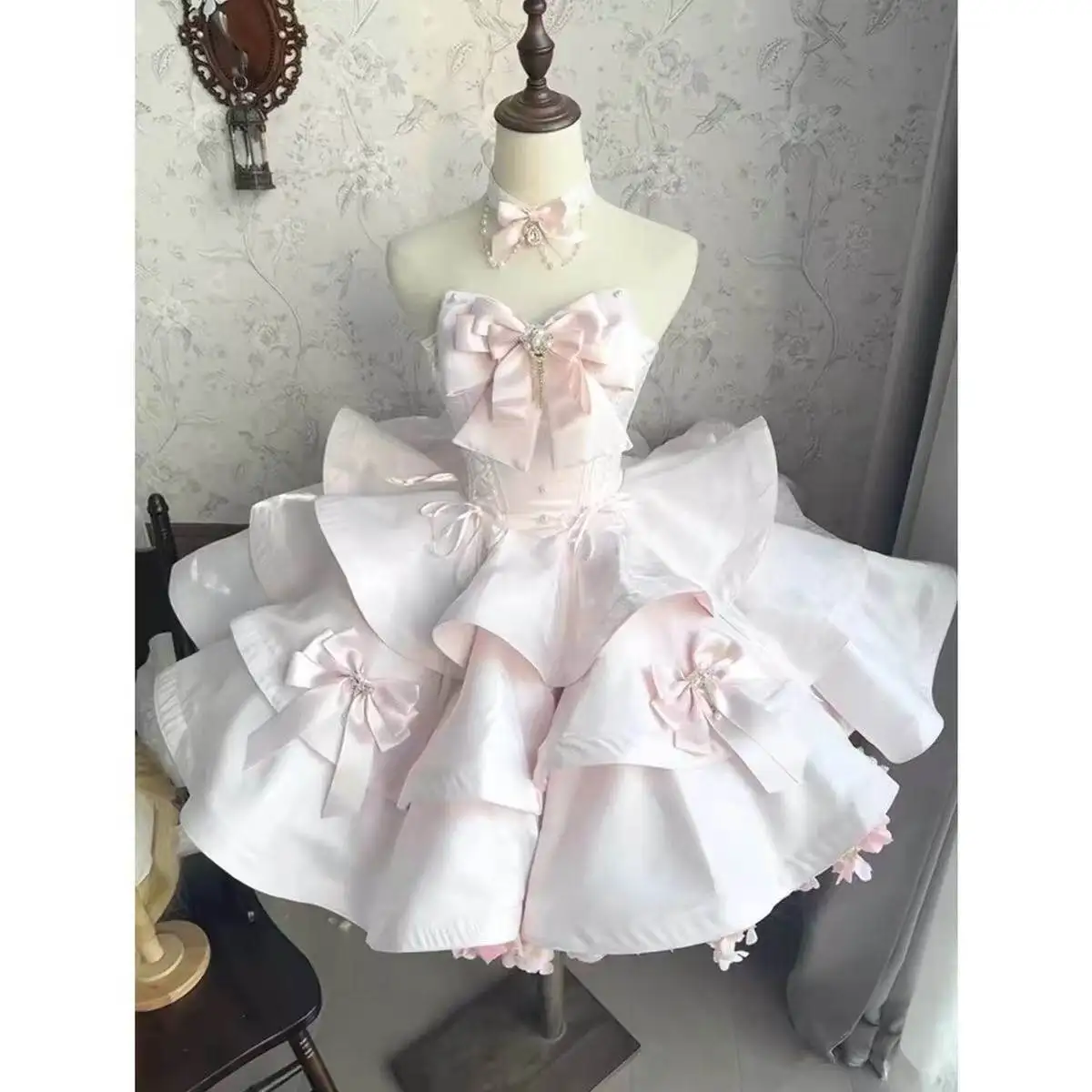 Pembe Prenses Lolita Elbisesi Katmanlı Saten Balo Elbisesi Doğum Günü Partisi Fotoğraf Çekimi Sense Doğum Günü Partisi Butik Kostümü