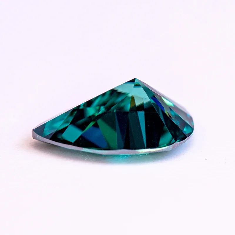 Moissanite Stone Pear Cut Primary Color Emerald Green Lab Grown Diamond for Charms Woman Jewelry Making with GRA Certificate