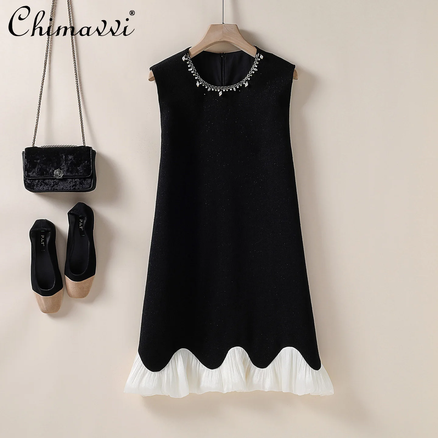 

French Elegant Retro Socialite Beaded Rhinestone Round Neck Sleeveless High Waist A-line Versatile Black Short Dress for Women