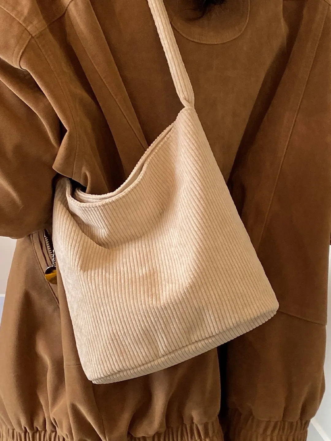 

Вельветовая сумка-ведро Givenivan, женская пригородная сумка на одно плечо, подмышки, модная молодежная сумка для телефона с магнитной застежкой