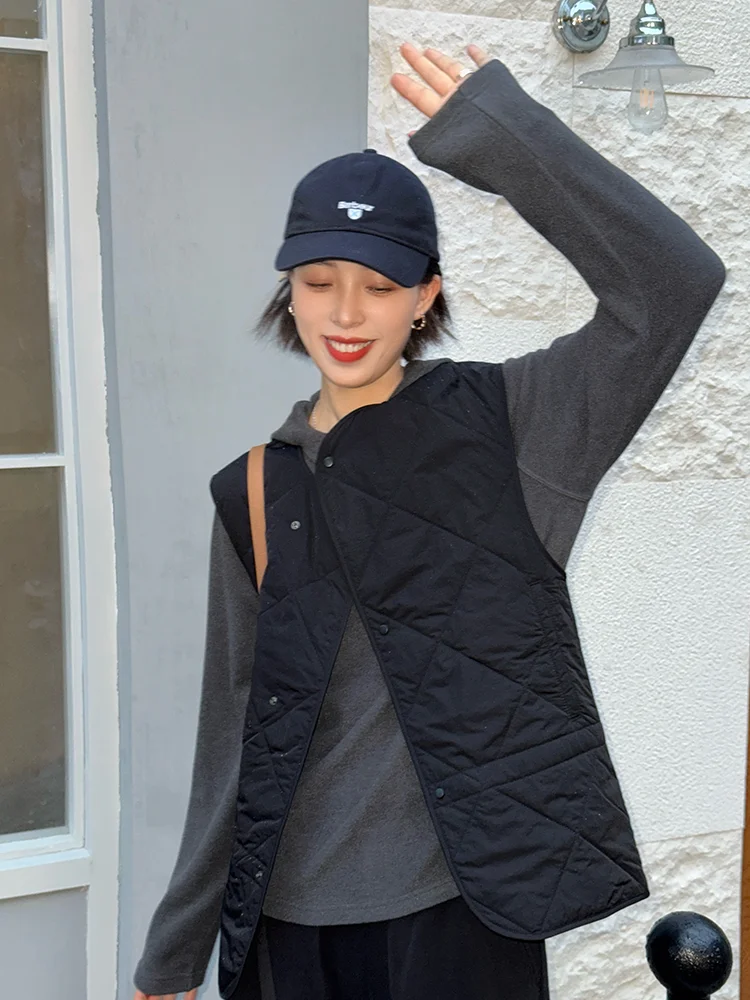 

Women's Bla Diamond Pattern Quilted Vest Jaet 2025 New Autumn Winter Warm Lightweight Inner ket Multiwear Vest