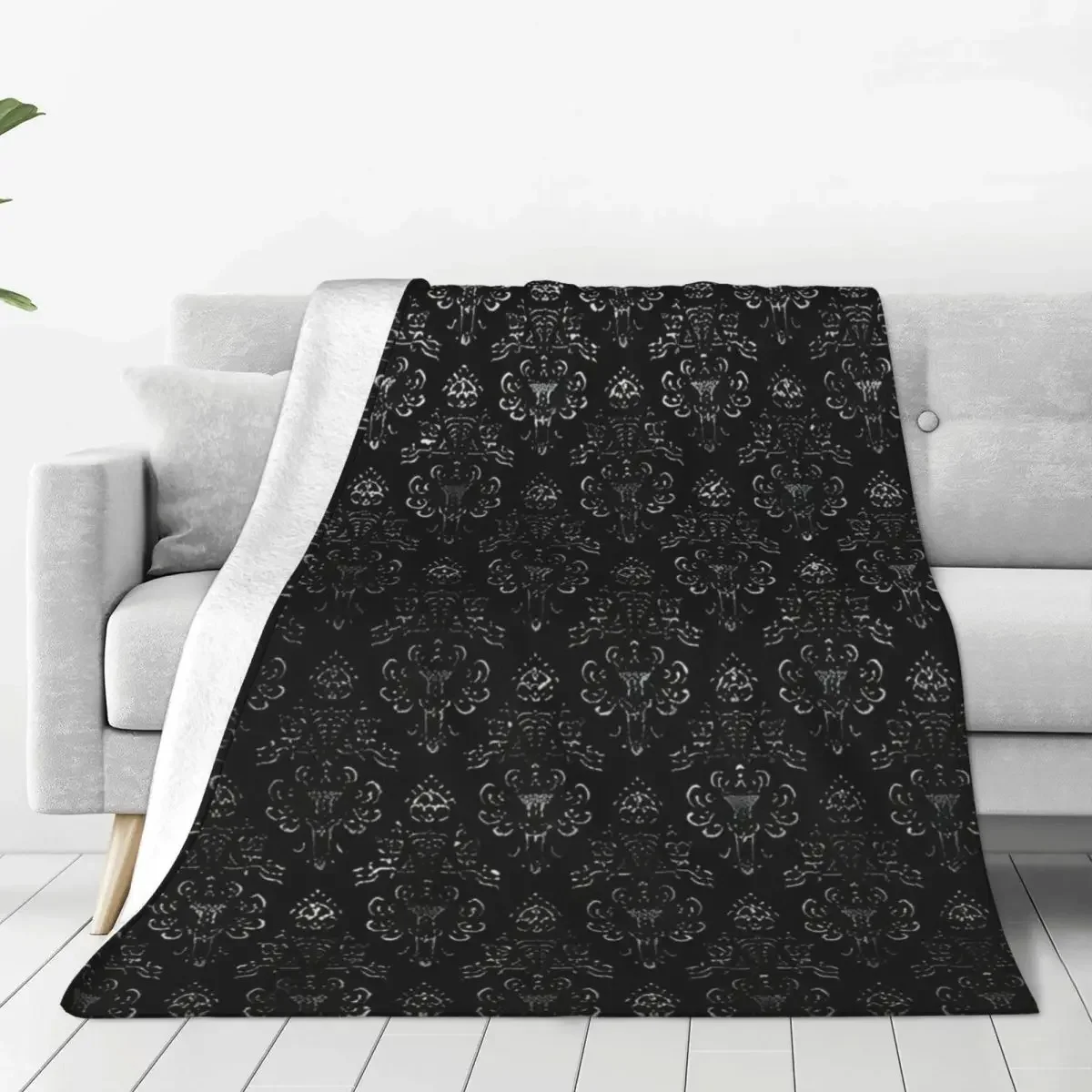 

Haunted Mansion Plaid Blanket Flannel Winter Halloween Multi Function Warm Throw Blanket for Bed Bedroom Bedding Throws