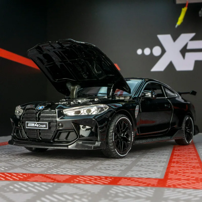 1:32 ornamento de modelo de carro em liga BMW M4, portas e capô do motor, porta-malas pode ser aberto para detalhes ricos de carros de brinquedo infantis