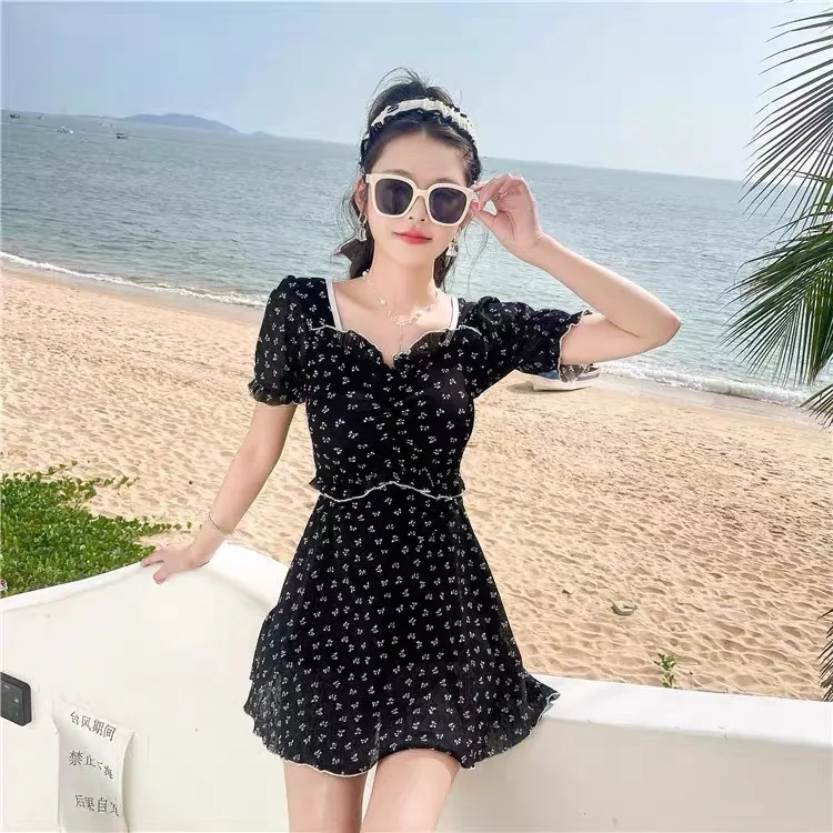 New Swimsuit for Women Conservative and High-end Split Floral Skirt to Make Them Look Slimming and Belly-covering Holiday