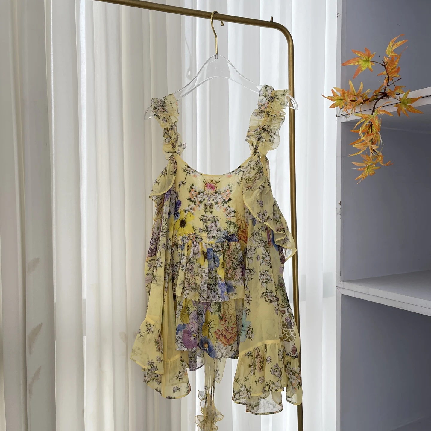 

Silk Yellow Floral Print Sleeveless Ruffles Edge Women Blouse Tops 2026 New