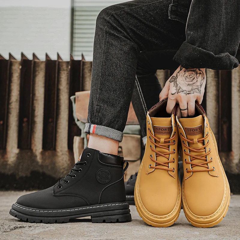 Men's High Top Versatile Casual Shoes Trendy New Outdoor Black Thick Soled Casual Motorcycle Boots New 2025 Chelsea Boots Men