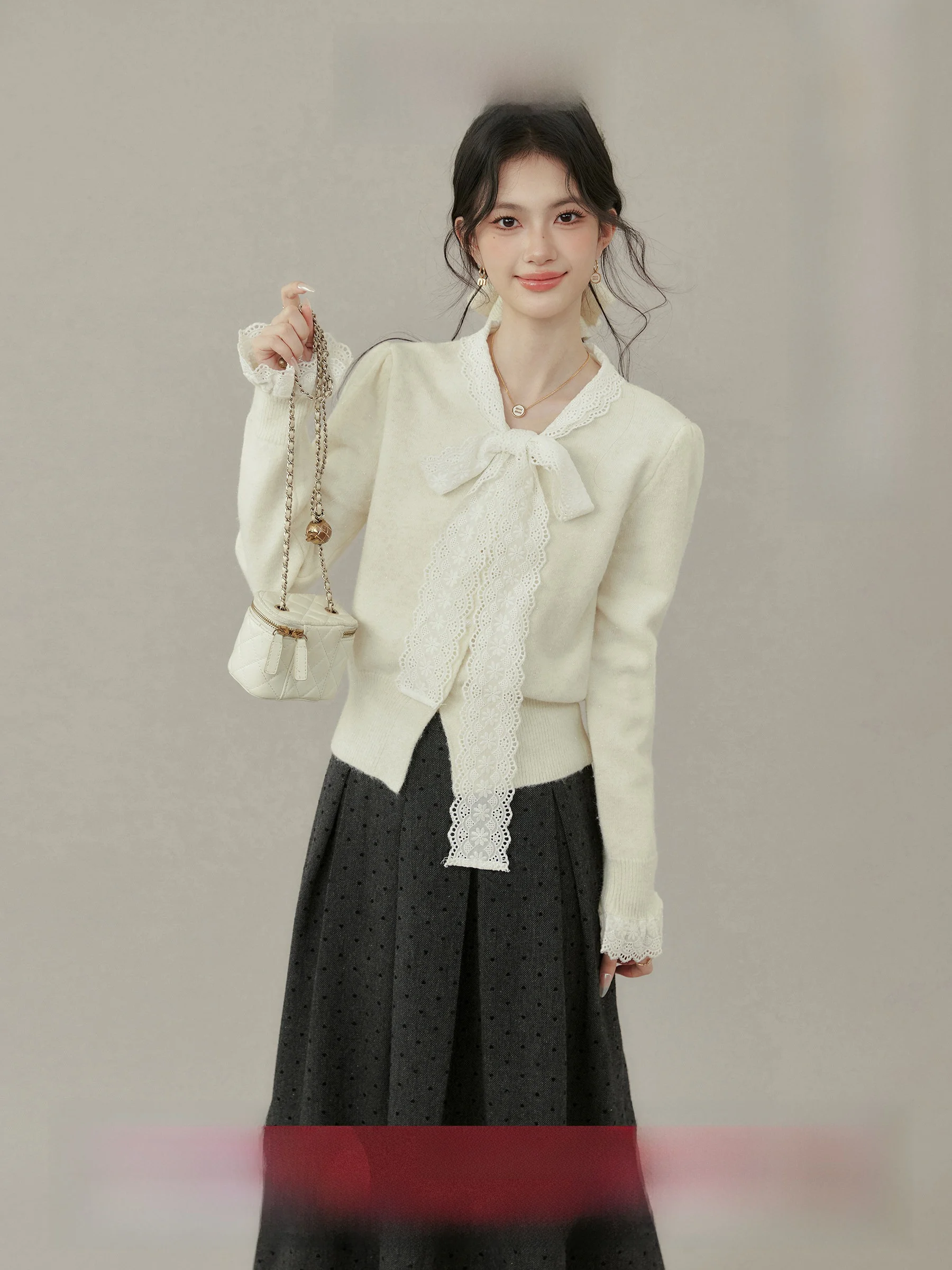 

Белый вязаный свитер с узлом для женщин, осенне-зимний, модный, для повседневной носки, приталенный, с длинным рукавом, V-образный вырез, кофта